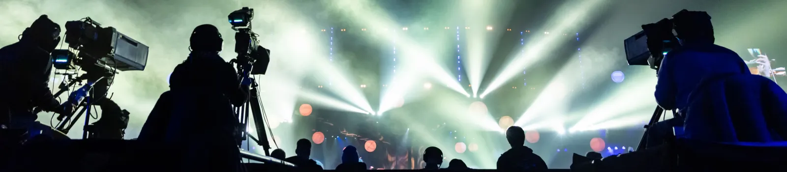 masthead silhouette of a group of cameramen broadcasting an event